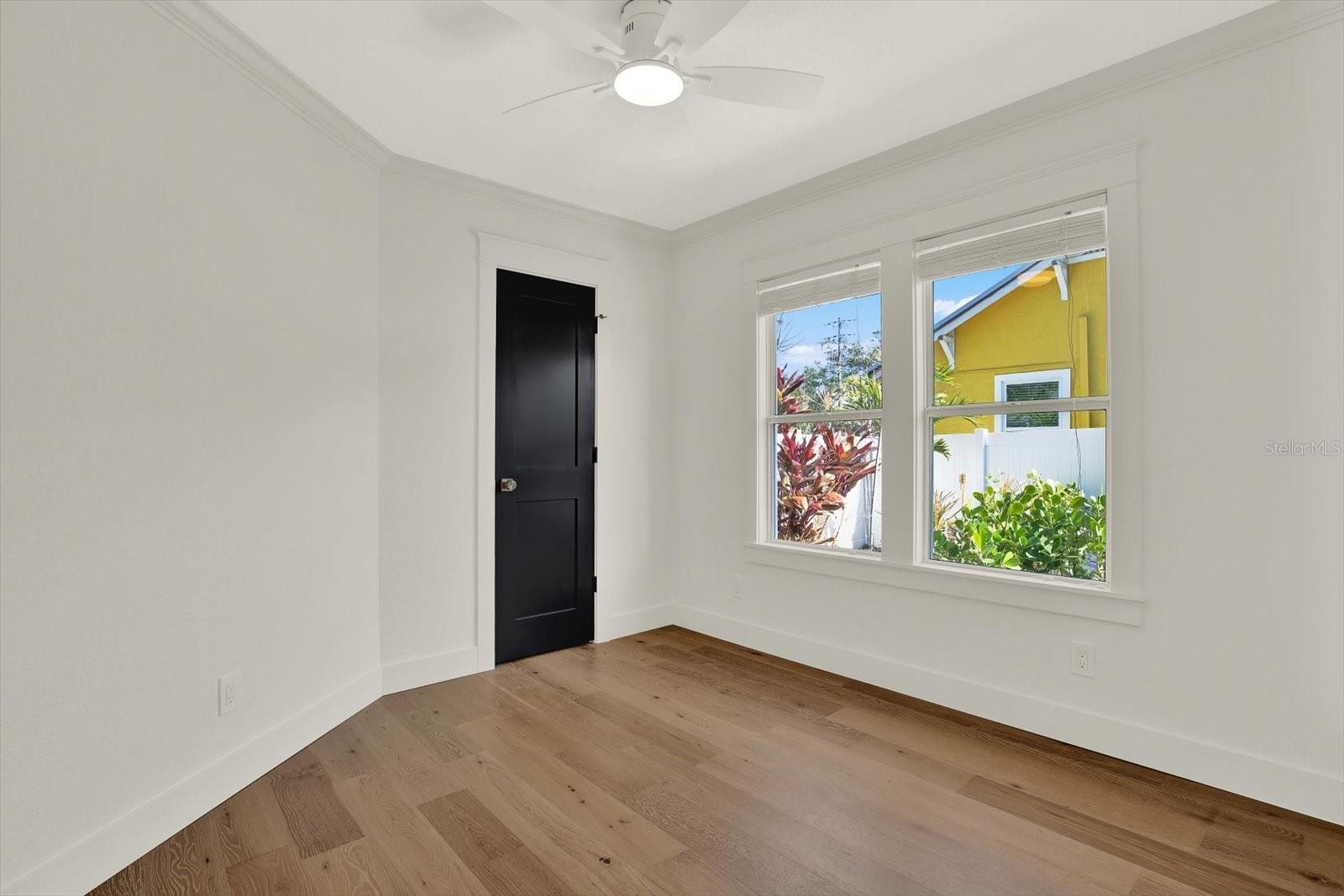 ROUSLYNN - Residential