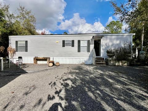 Photo of 345 N Hacienda Street, Clewiston, FL 33440 (MLS # OM720807)