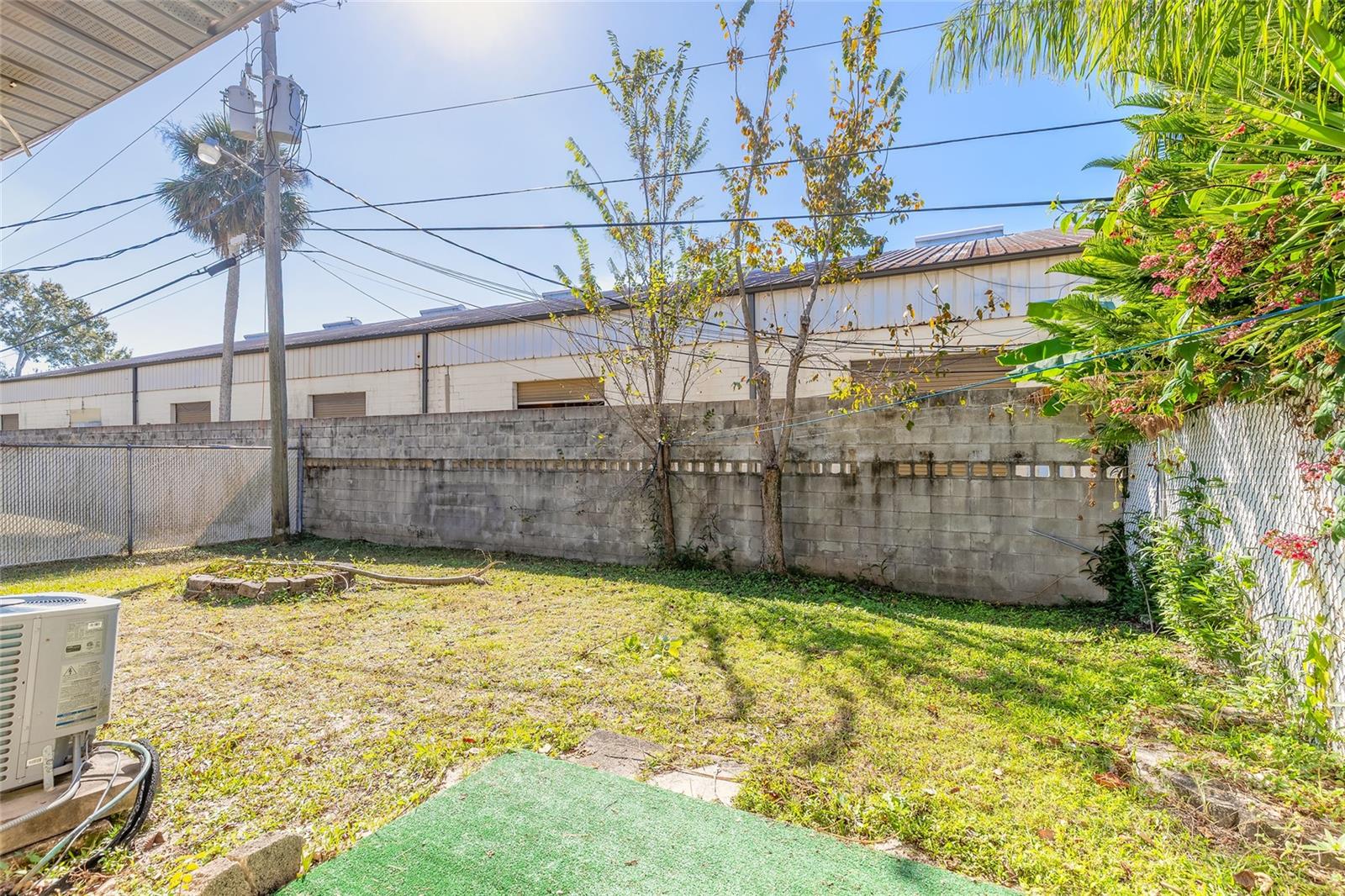 RIVIERA VILLAGE - Residential