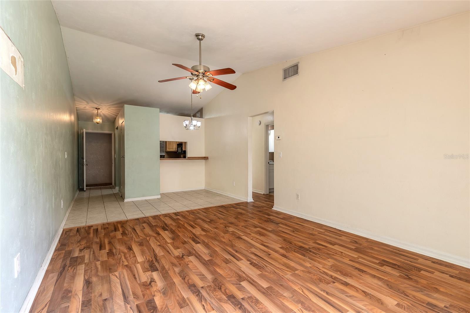 RIVIERA VILLAGE - Residential