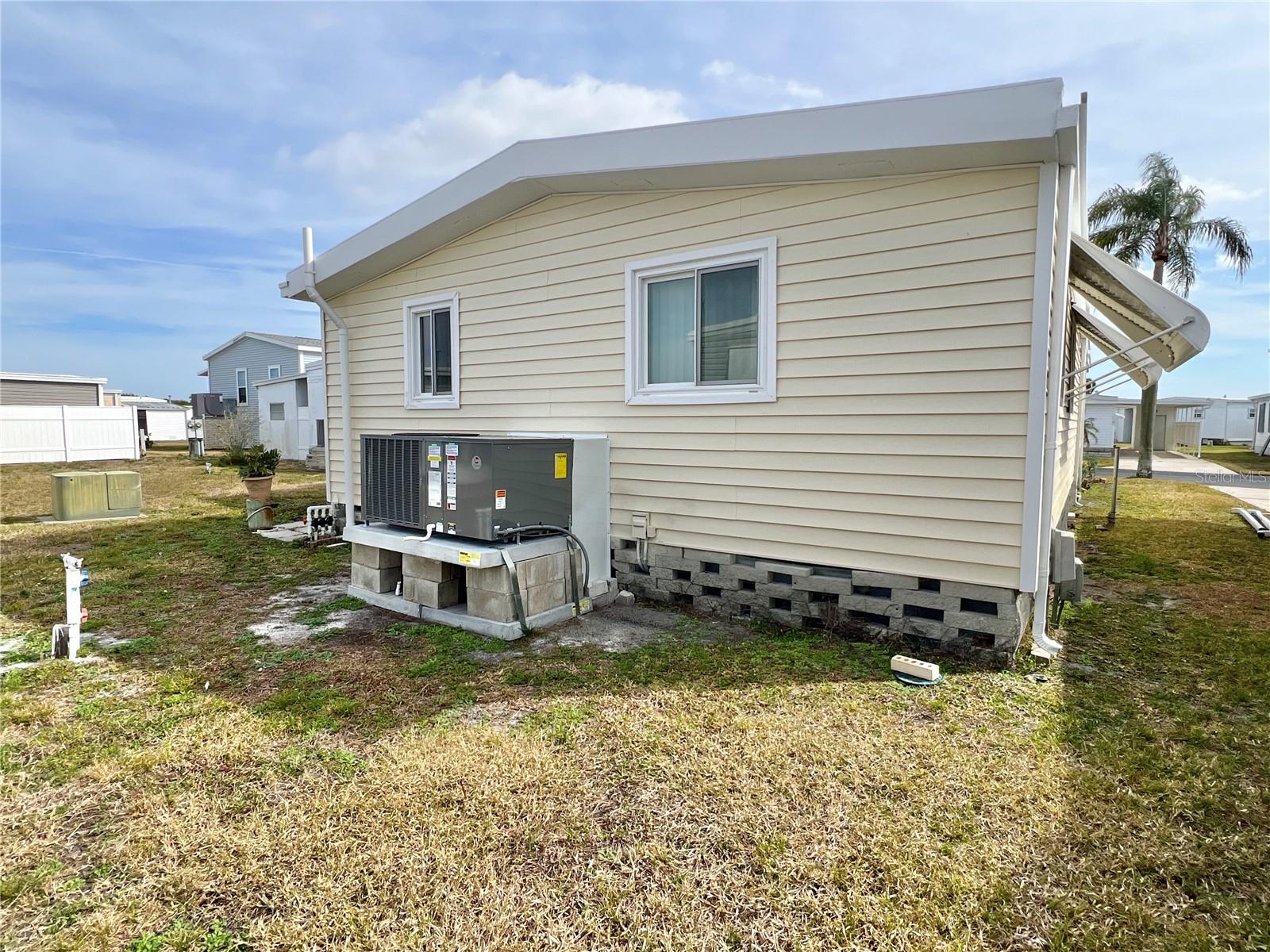 641 MOUNT LANCASTER AVENUE NE 637