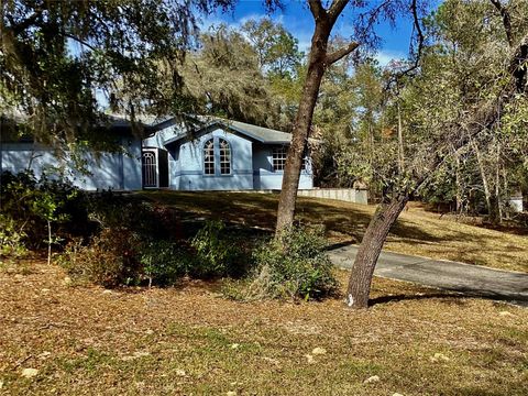 A home in DUNNELLON