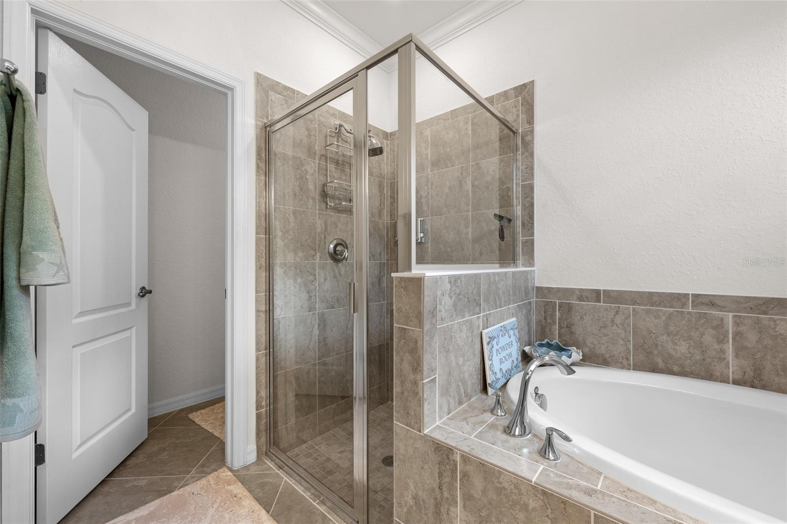 GRAN PARADISO PH 1 - Residential