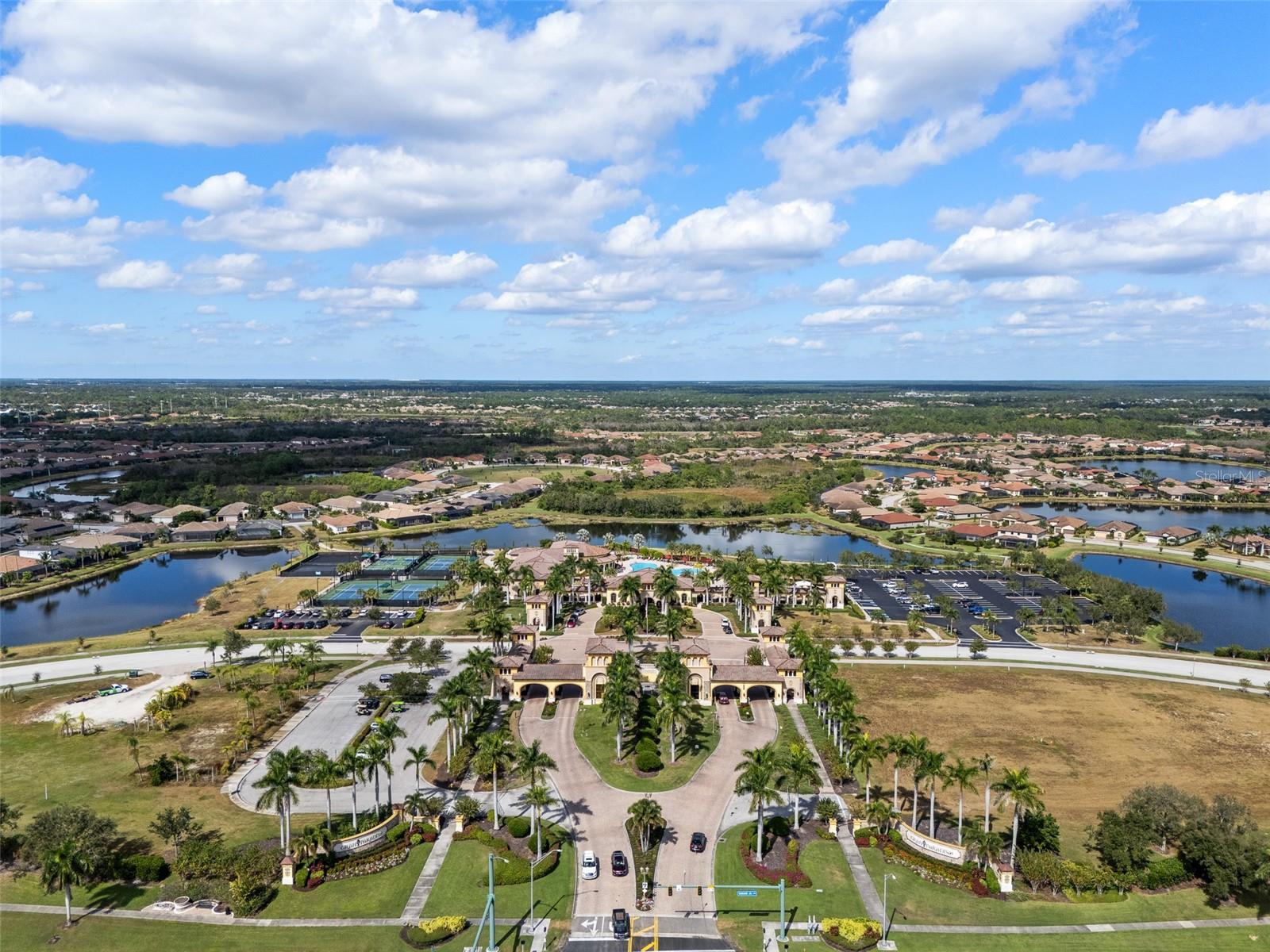 GRAN PARADISO PH 1 - Residential