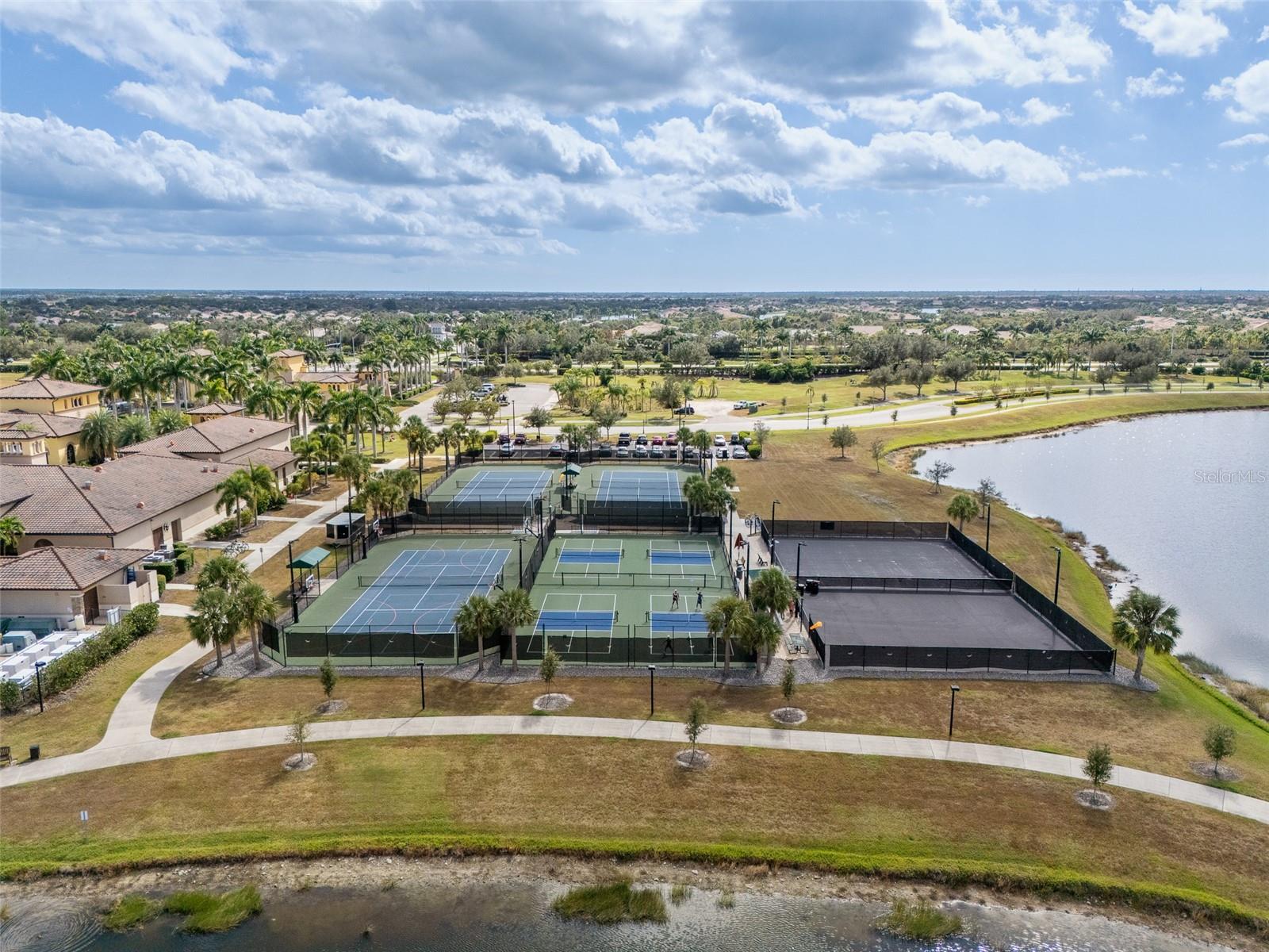 GRAN PARADISO PH 1 - Residential