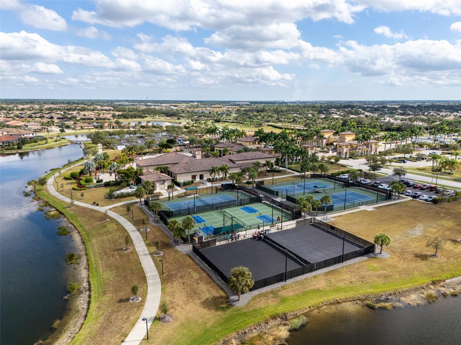 GRAN PARADISO PH 1 - Residential