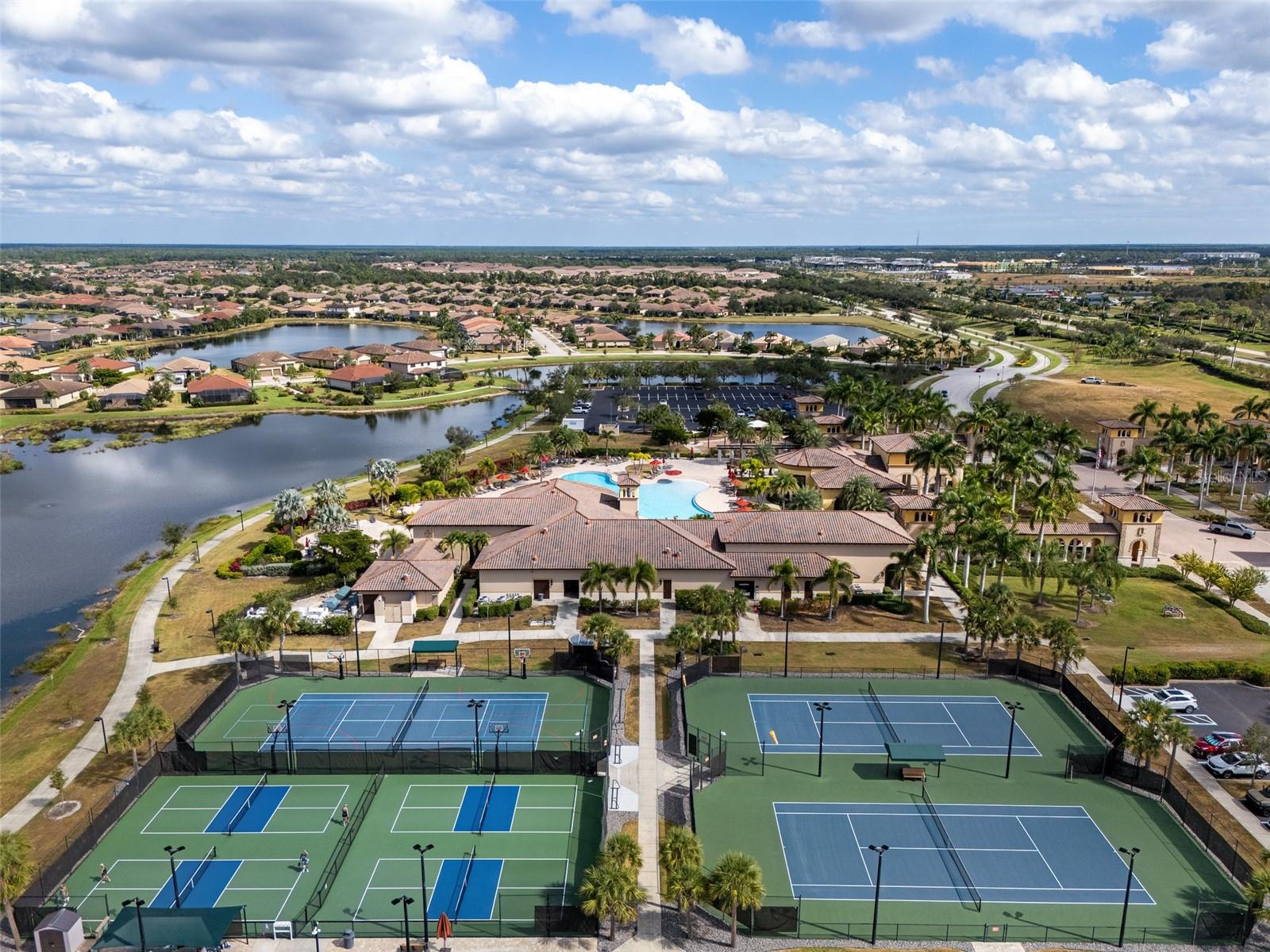 GRAN PARADISO PH 1 - Residential