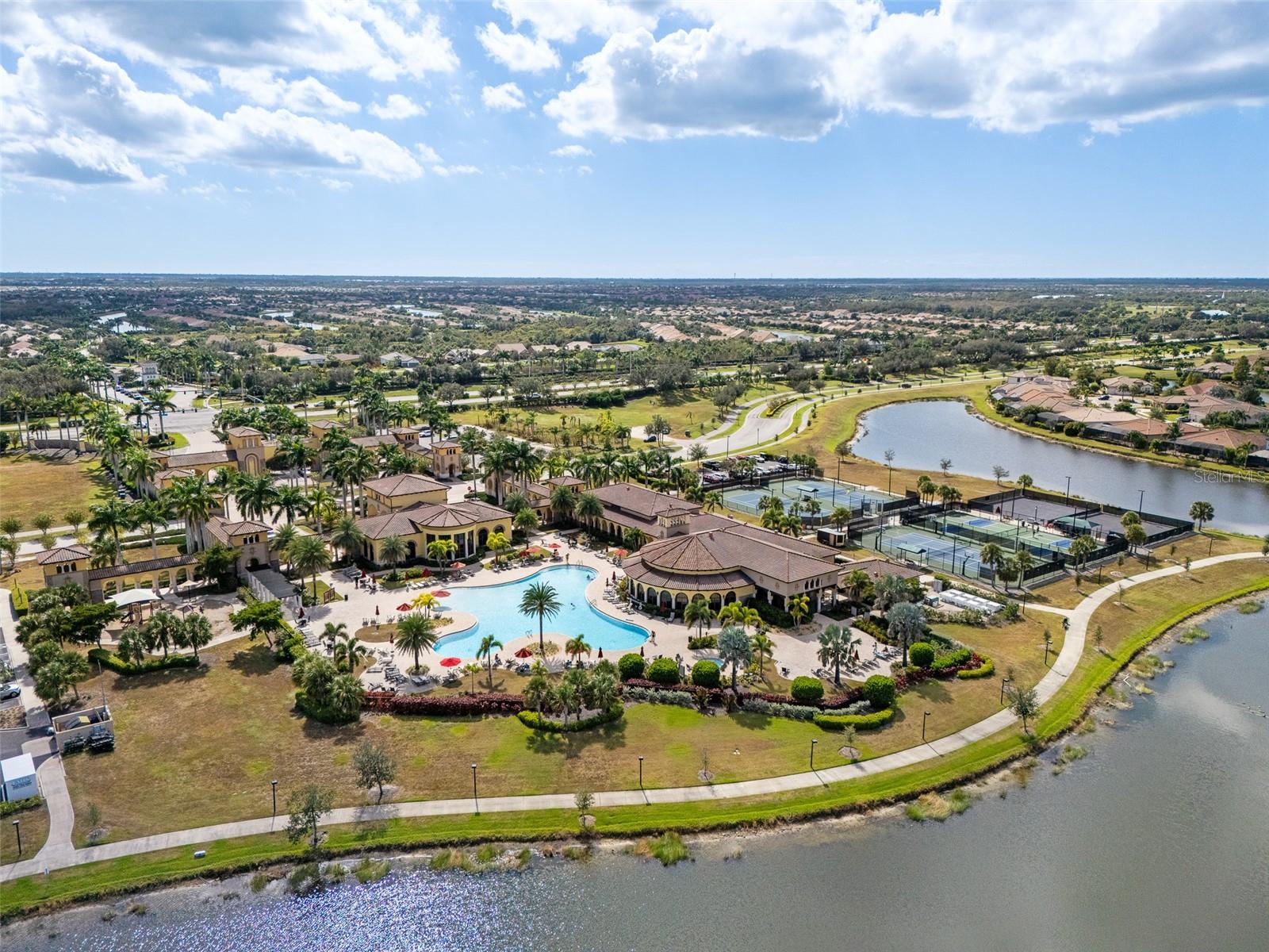 GRAN PARADISO PH 1 - Residential