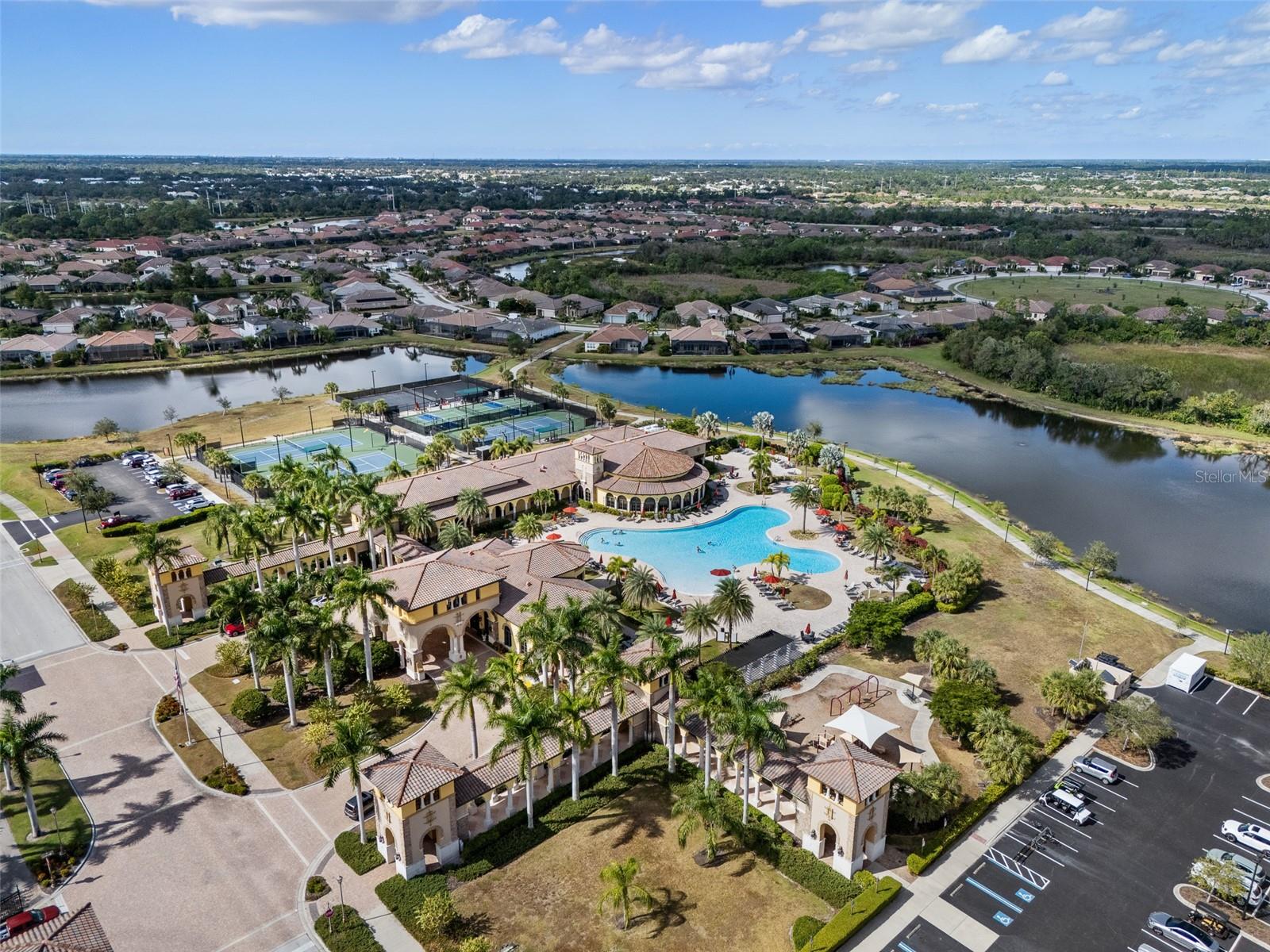 GRAN PARADISO PH 1 - Residential