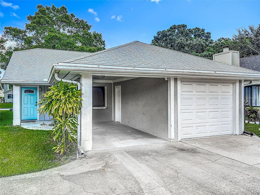 Photo of 718 Lakeside Drive, Winter Springs, FL 32708 (MLS # O6329734)