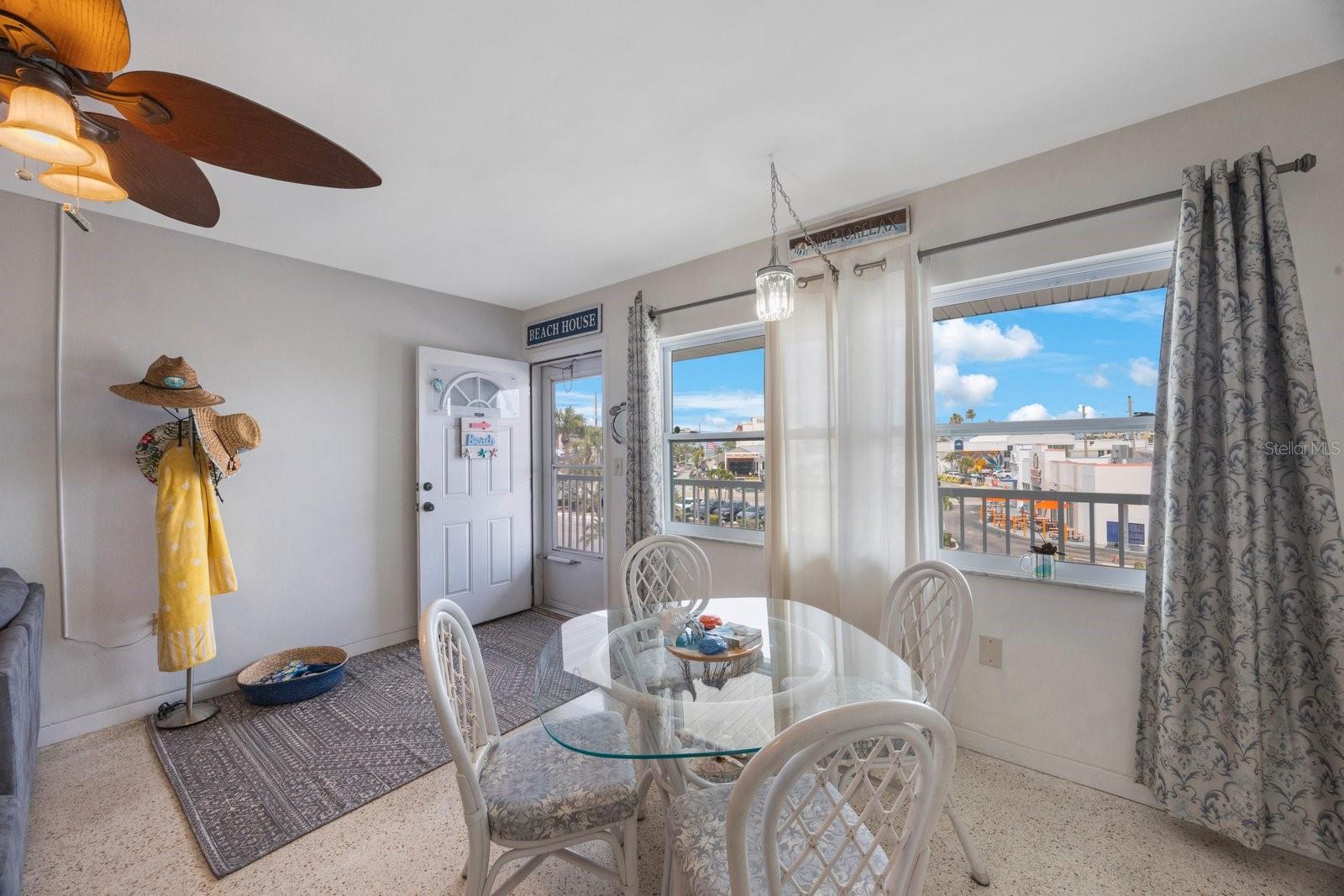SYLVETTE CONDO - Residential
