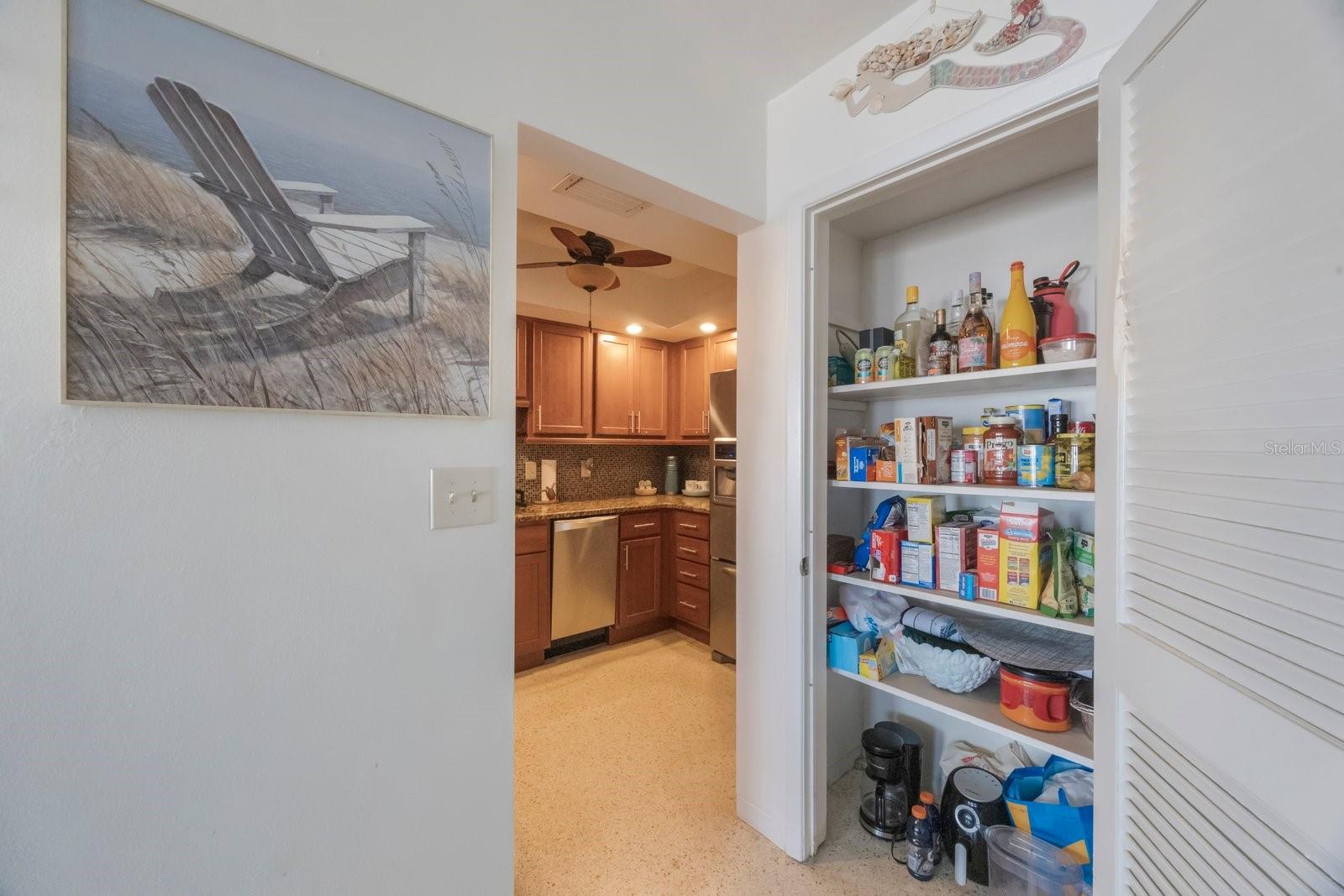 SYLVETTE CONDO - Residential
