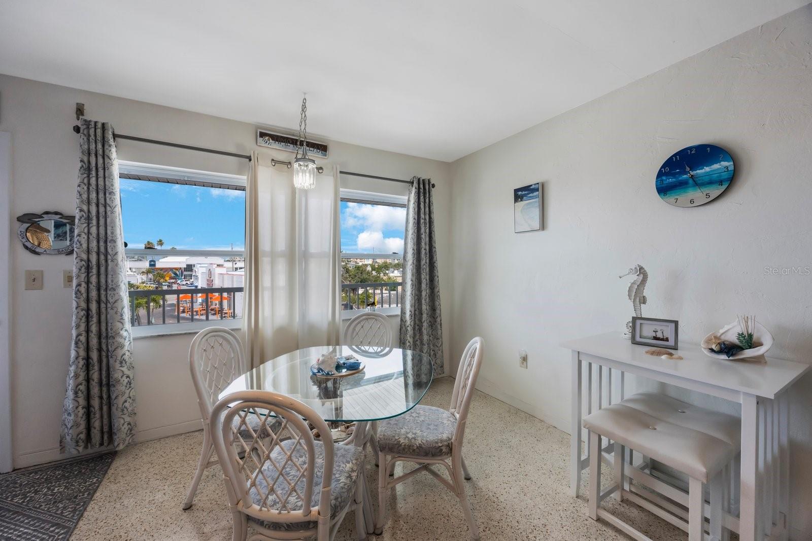SYLVETTE CONDO - Residential
