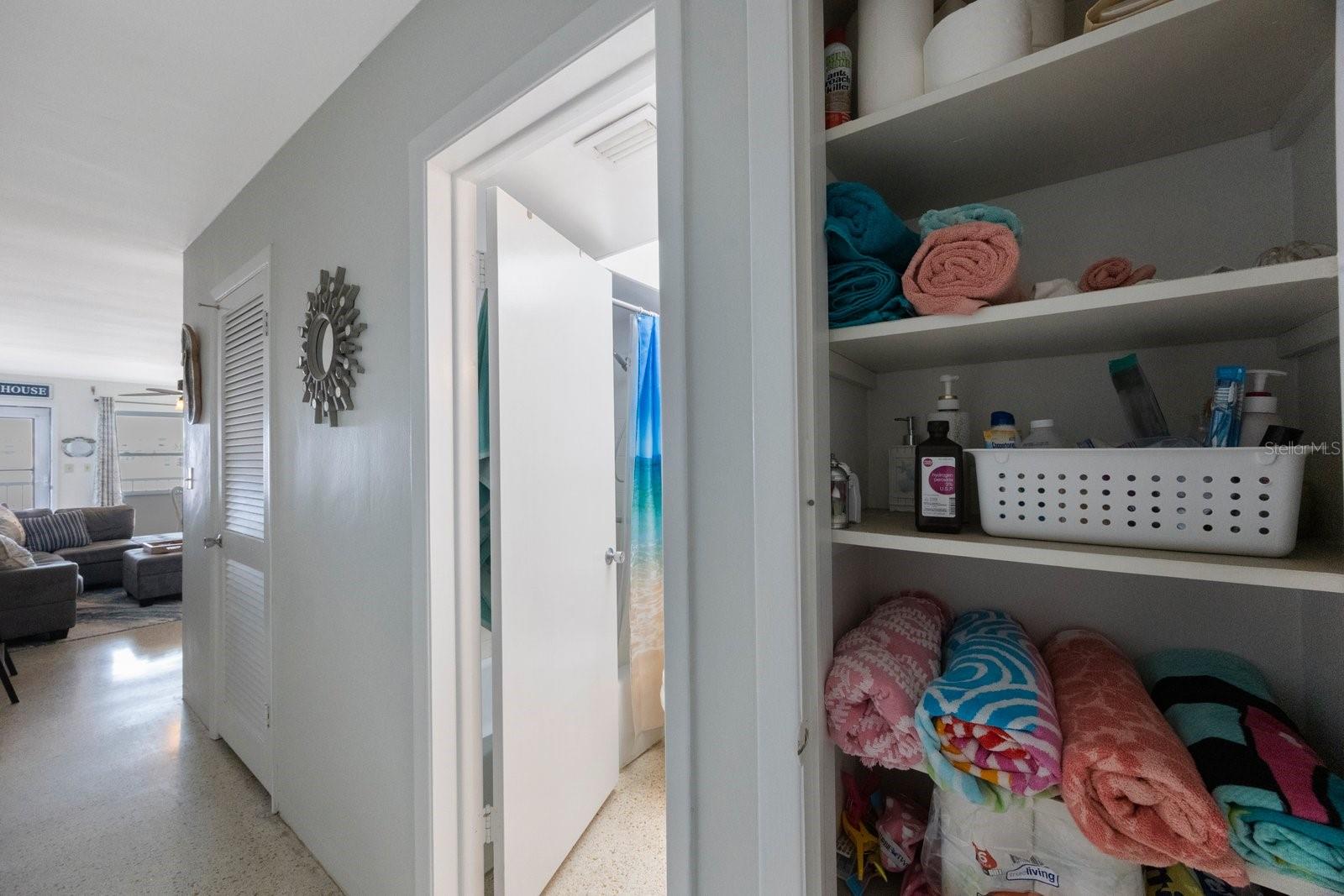SYLVETTE CONDO - Residential