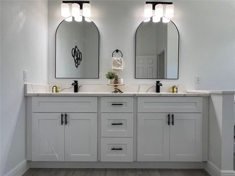 Tiny photo for 10 Hickory Loop, Ocala, FL 34472 (MLS # S5146085)