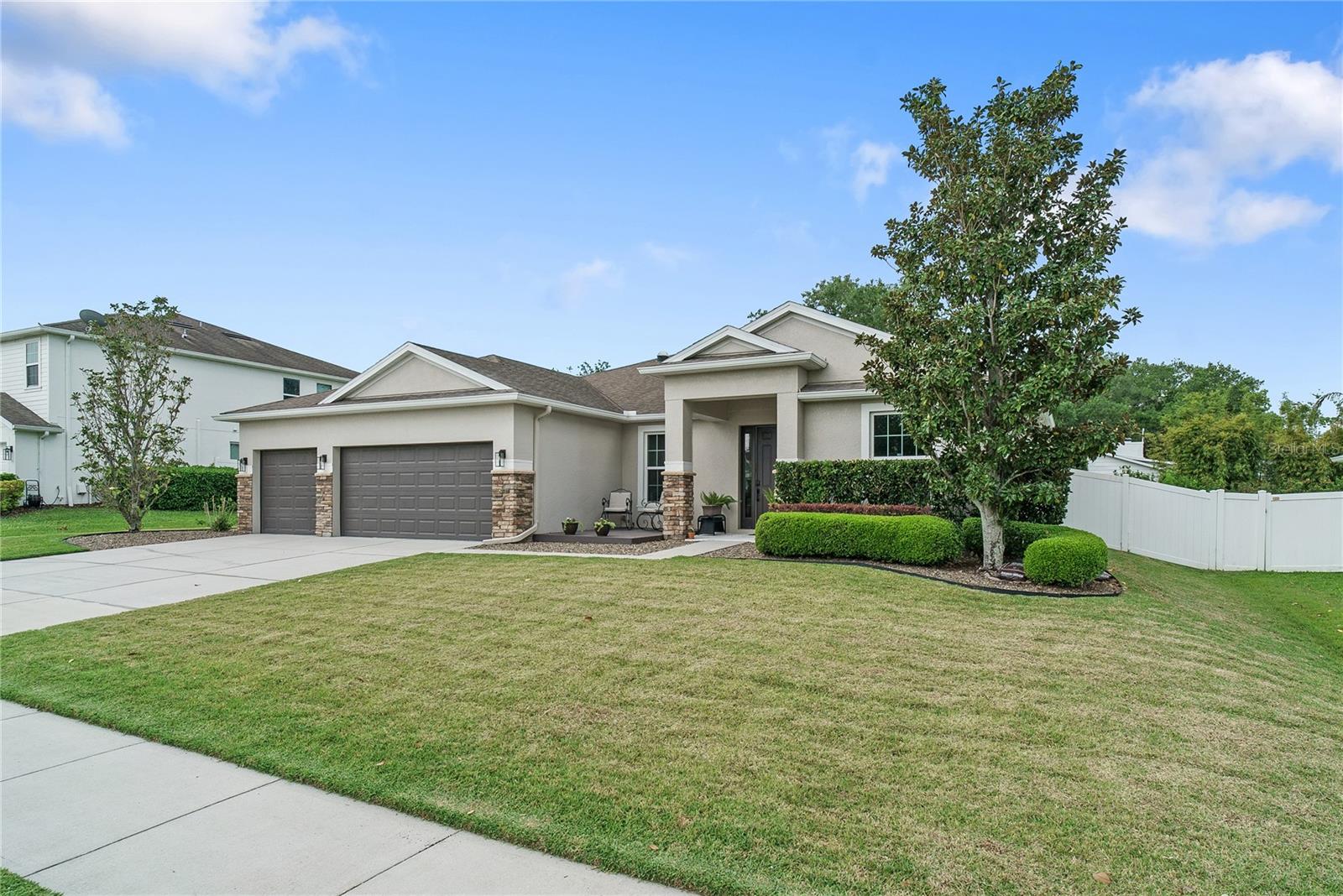 LAKE COVE POINTE PH 2 - Residential