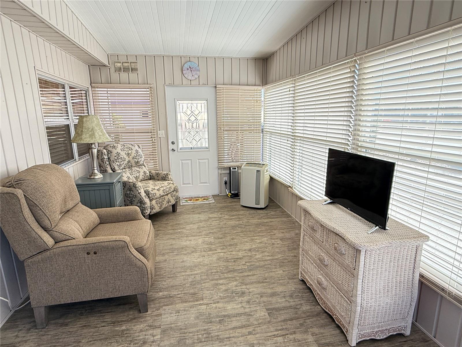 MOBEL AMERICANA MOBILE HOME PARK UNREC - Residential