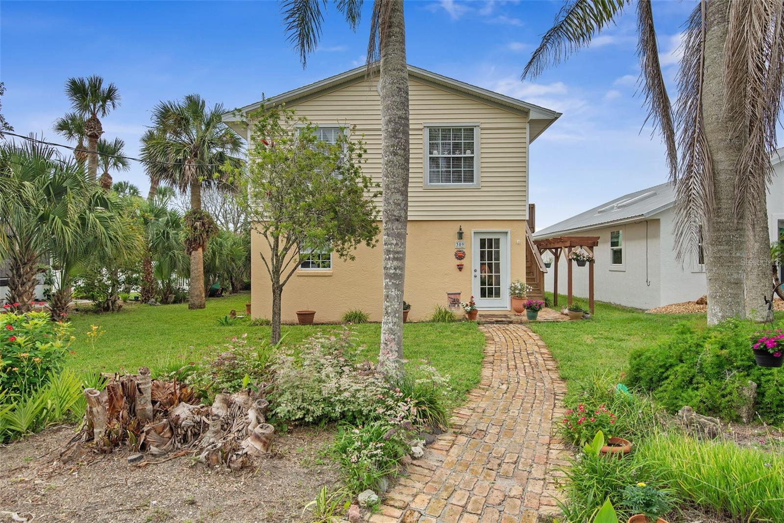 309 CYPRESS STREET