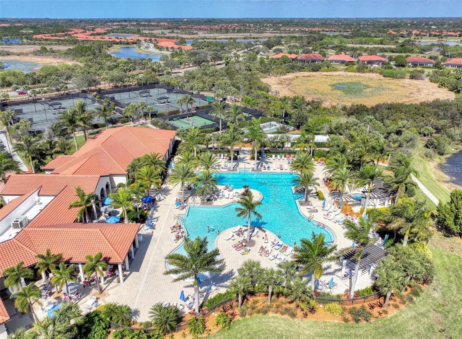 SARASOTA NATIONAL - Residential