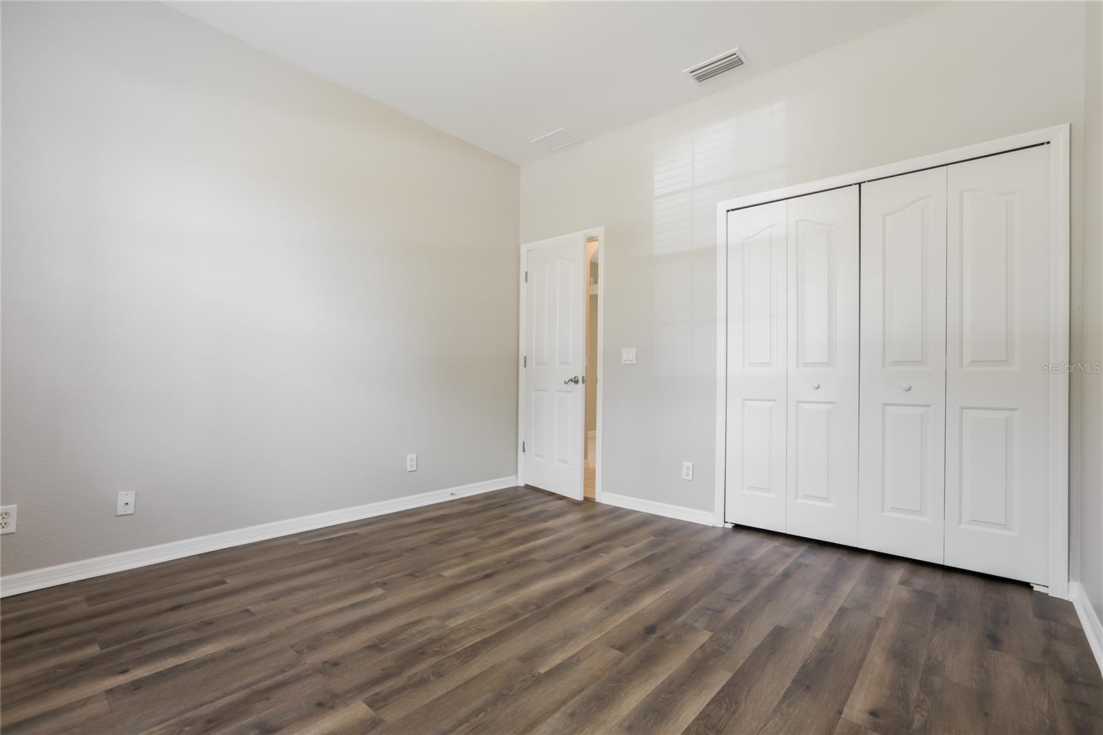 PORT CHARLOTTE SUB 06 - Residential Lease