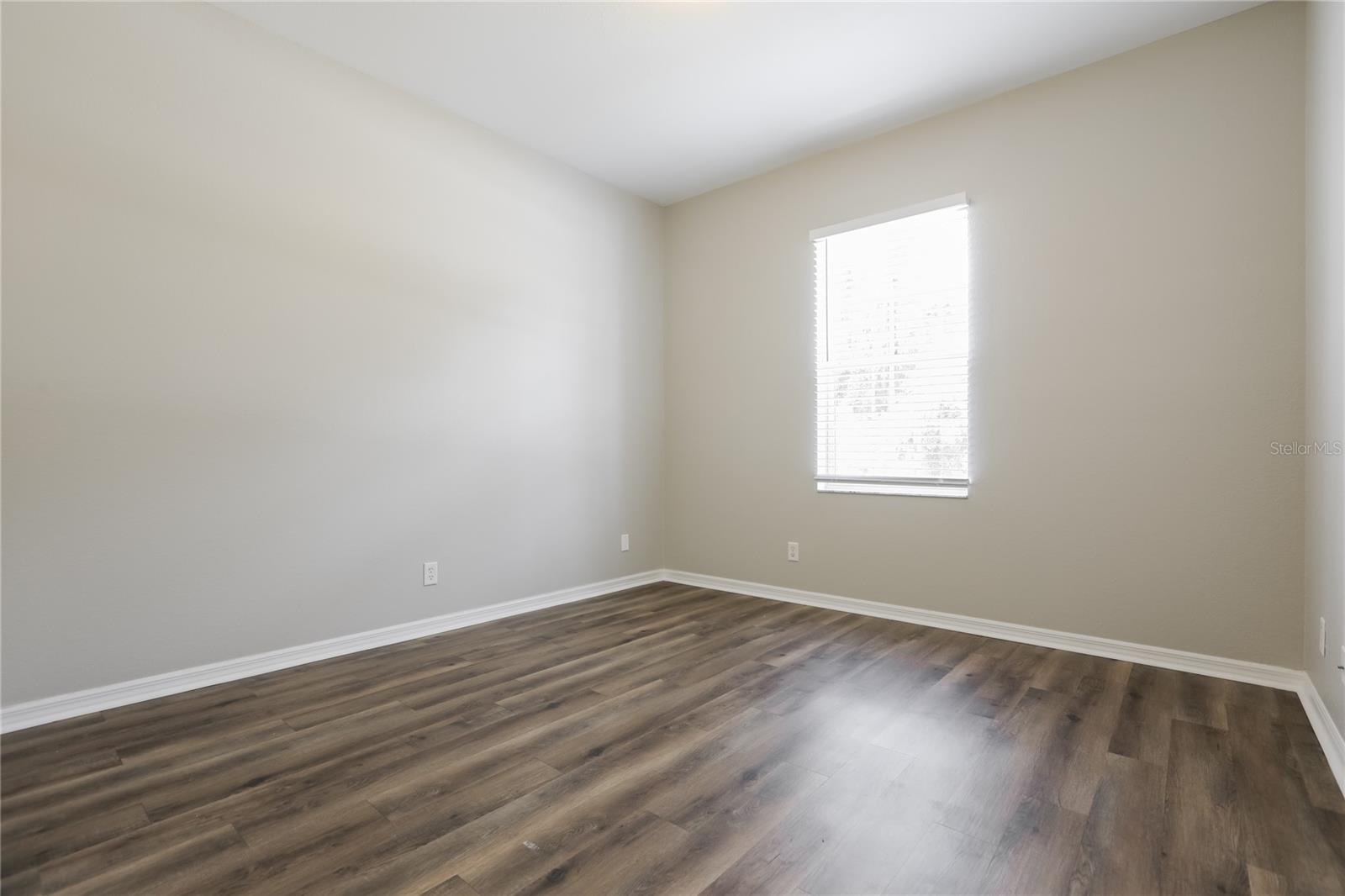 PORT CHARLOTTE SUB 06 - Residential Lease