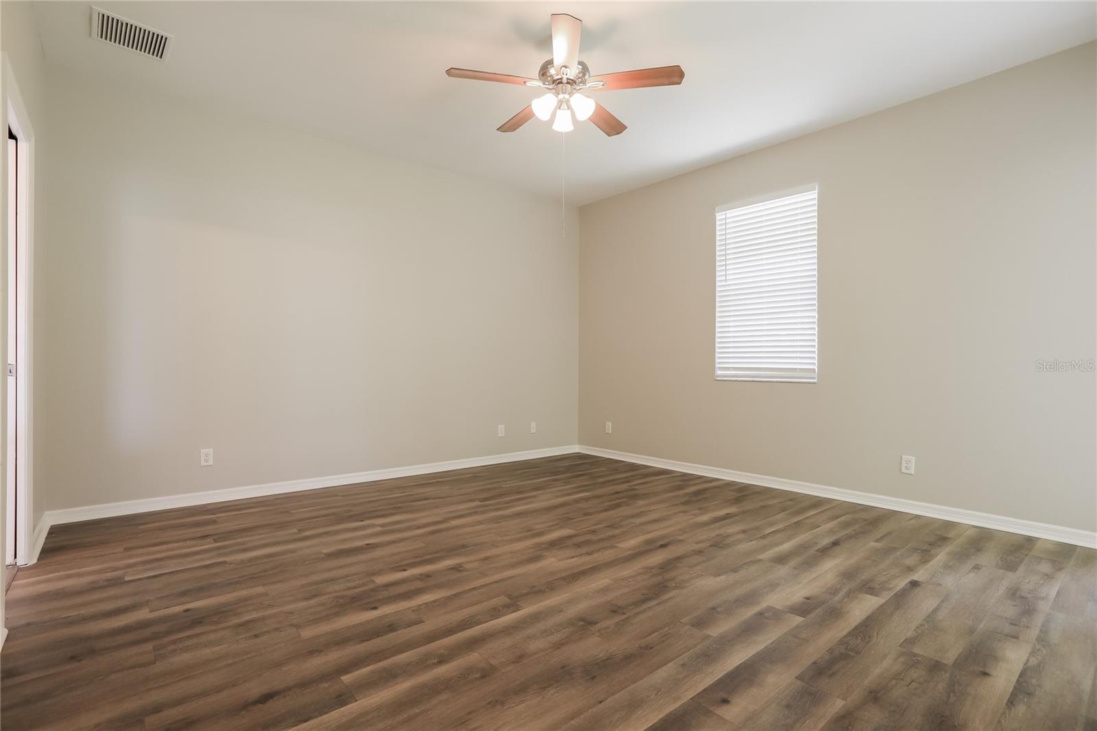 PORT CHARLOTTE SUB 06 - Residential Lease