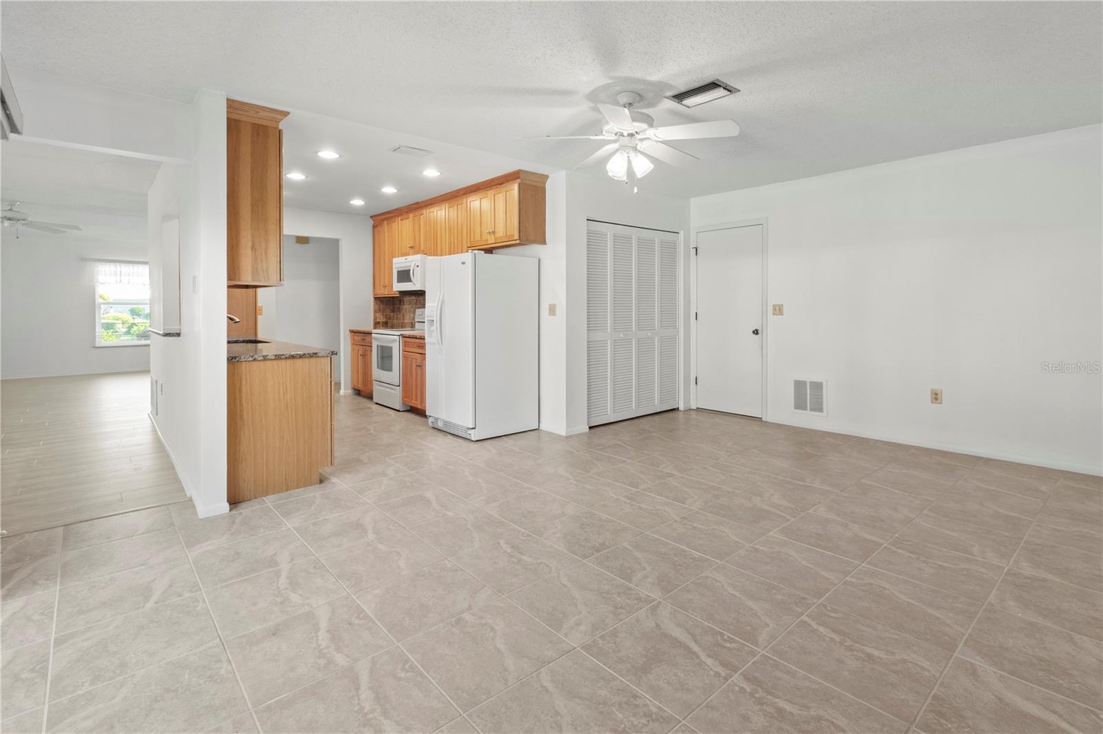 VILLAGE GREEN OF BRADENTON - Residential