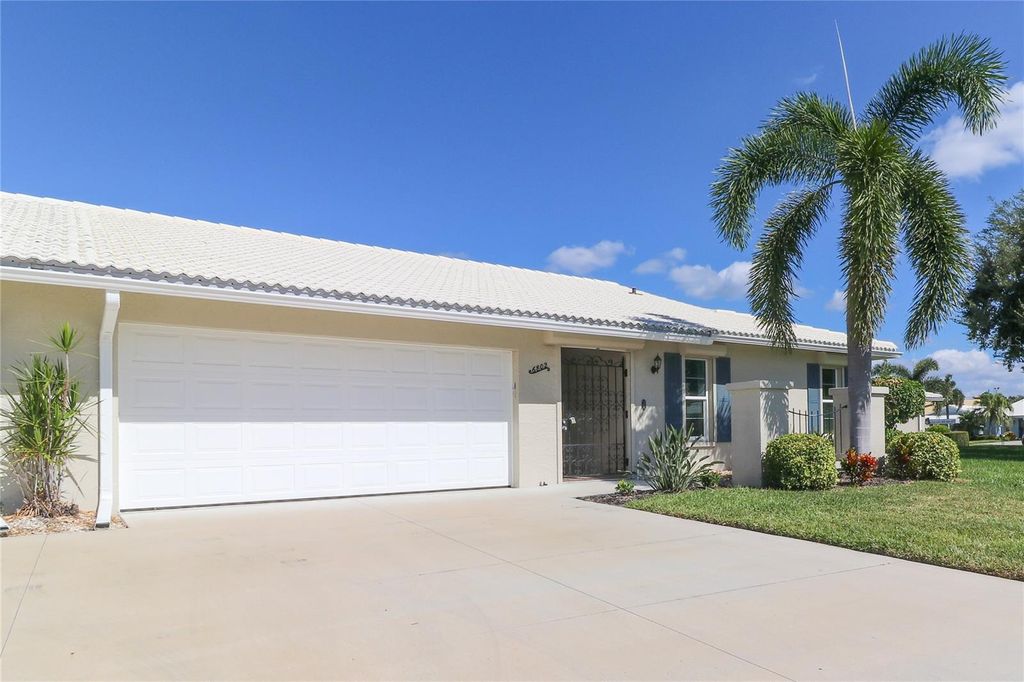 Photo of 6802 8th Avenue W, Bradenton, FL 34209 (MLS # A4668633)