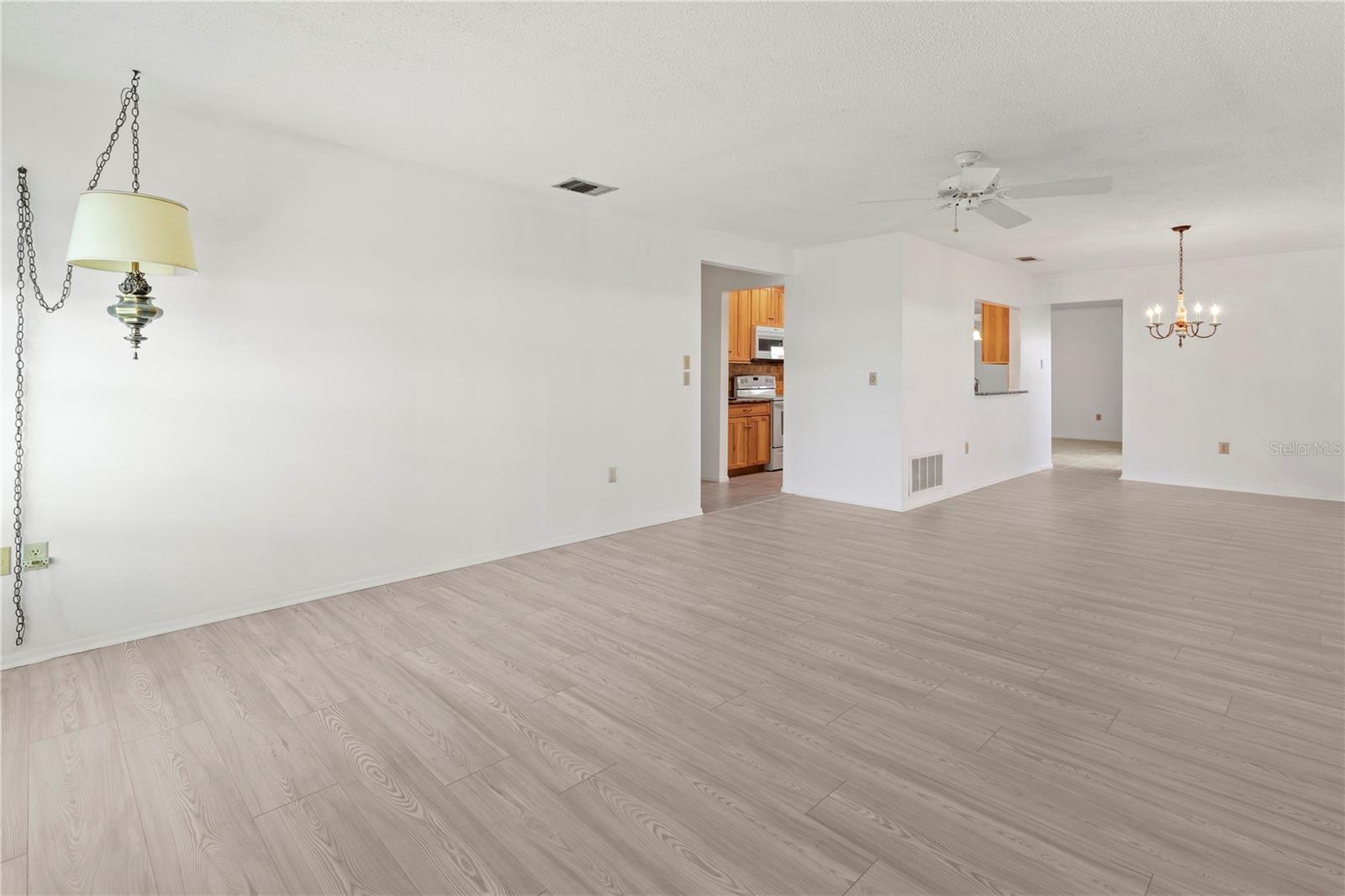 VILLAGE GREEN OF BRADENTON - Residential