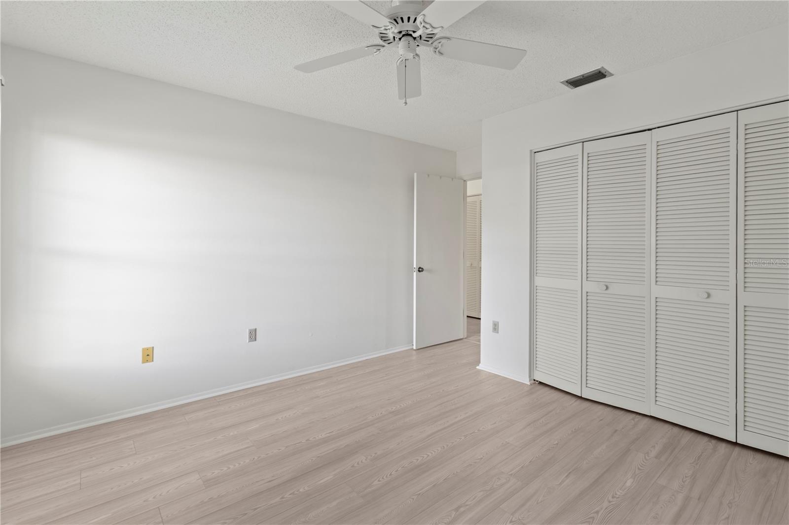 VILLAGE GREEN OF BRADENTON - Residential