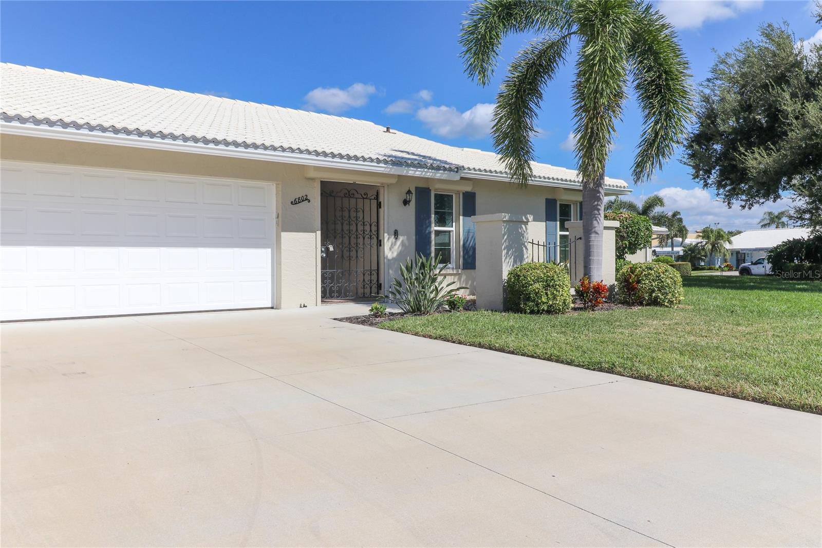 VILLAGE GREEN OF BRADENTON - Residential