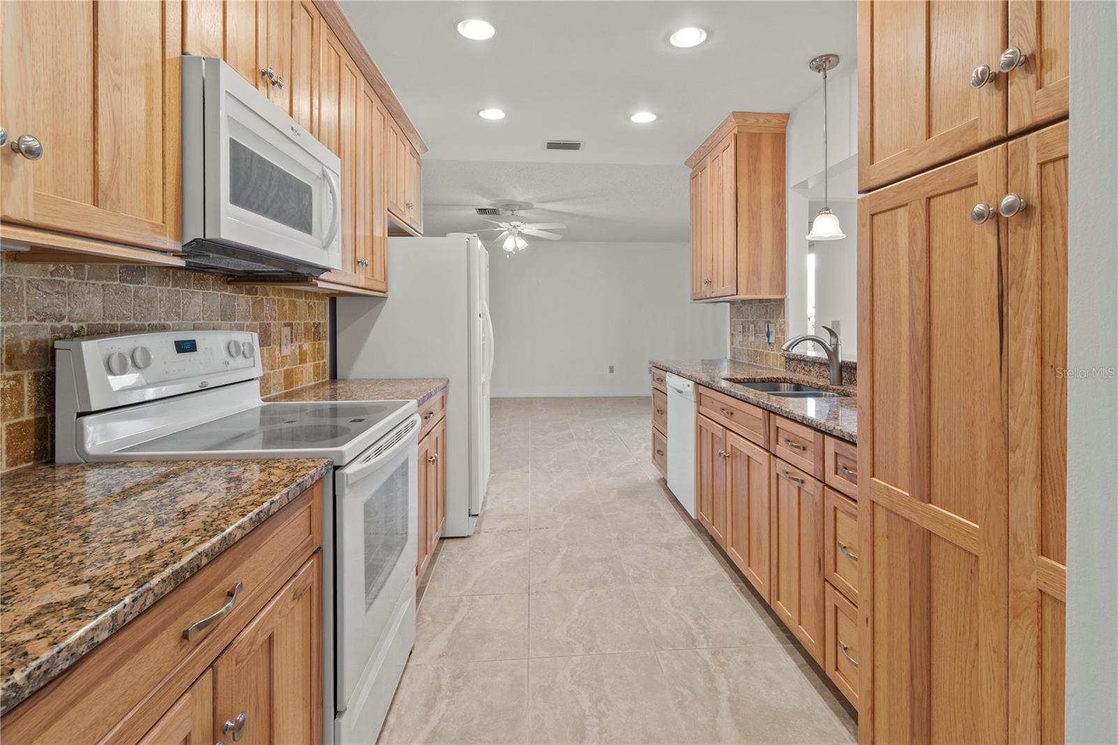 VILLAGE GREEN OF BRADENTON - Residential