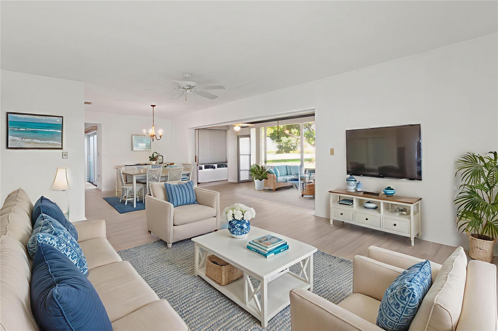VILLAGE GREEN OF BRADENTON - Residential