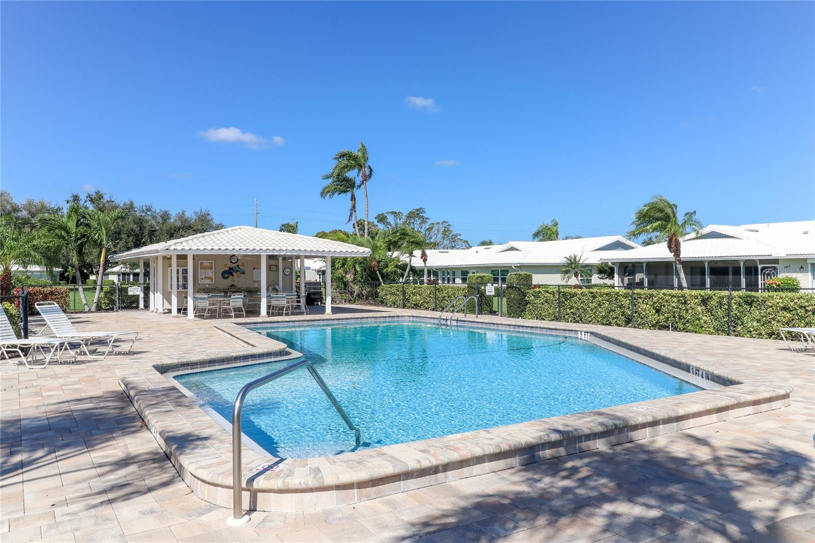 VILLAGE GREEN OF BRADENTON - Residential