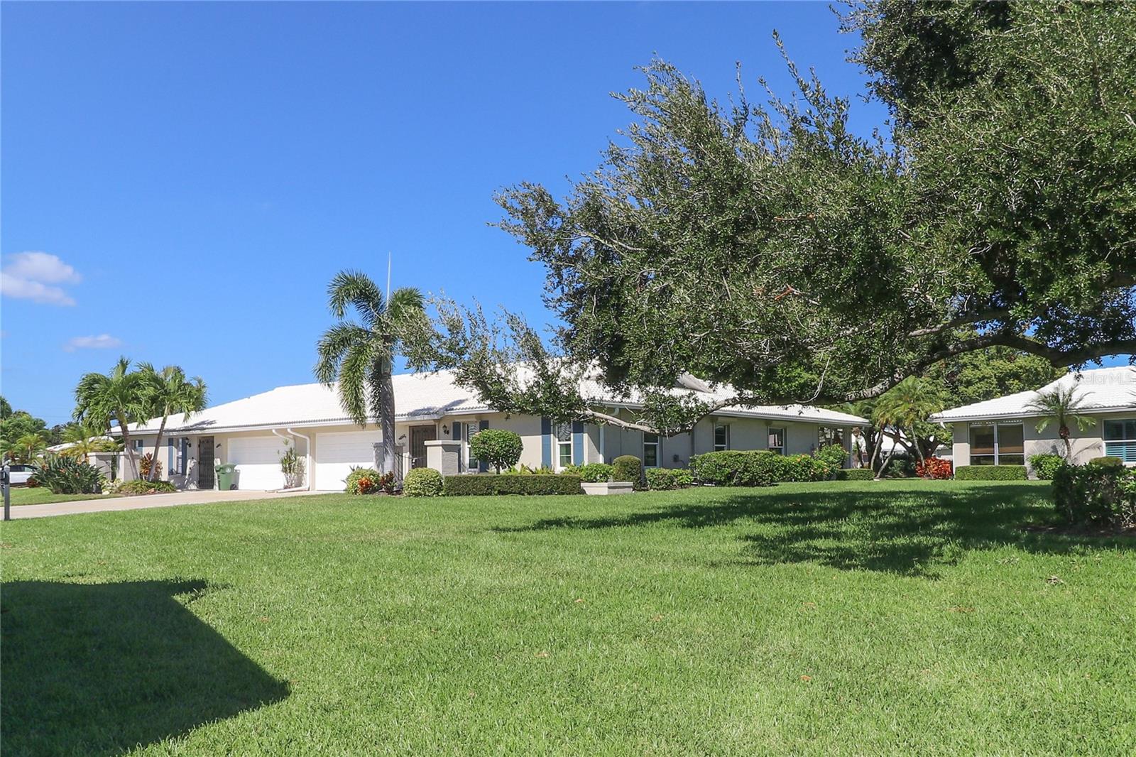 VILLAGE GREEN OF BRADENTON - Residential