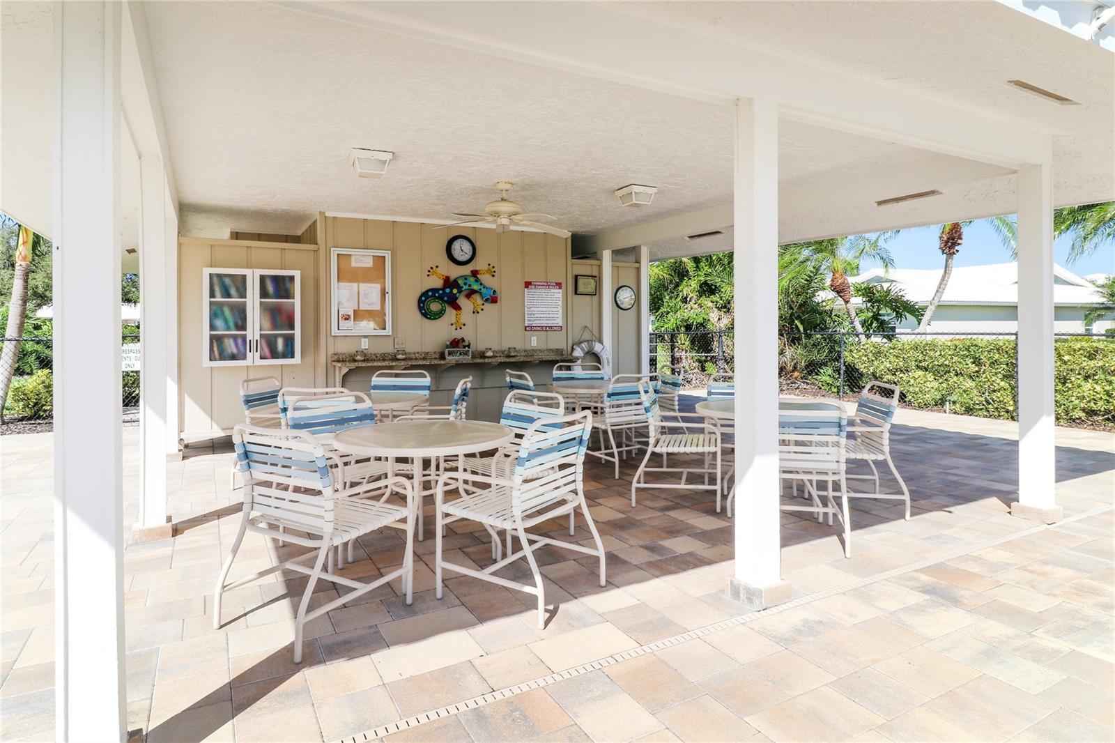 VILLAGE GREEN OF BRADENTON - Residential