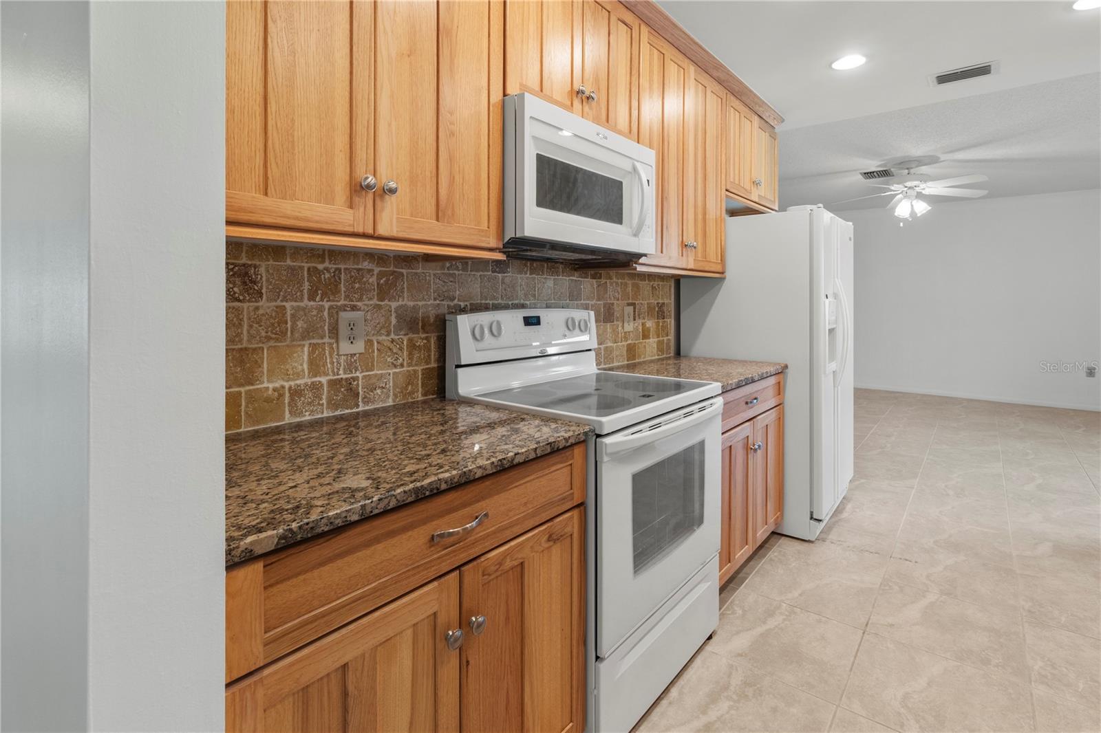 VILLAGE GREEN OF BRADENTON - Residential