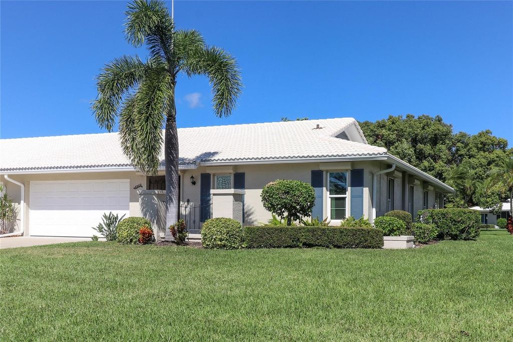 Photo of 6802 8th Avenue W, Bradenton, FL 34209 (MLS # A4668633)