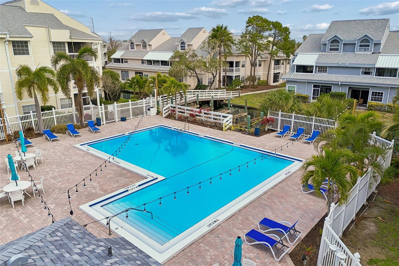 STONES THROW CONDO - Residential