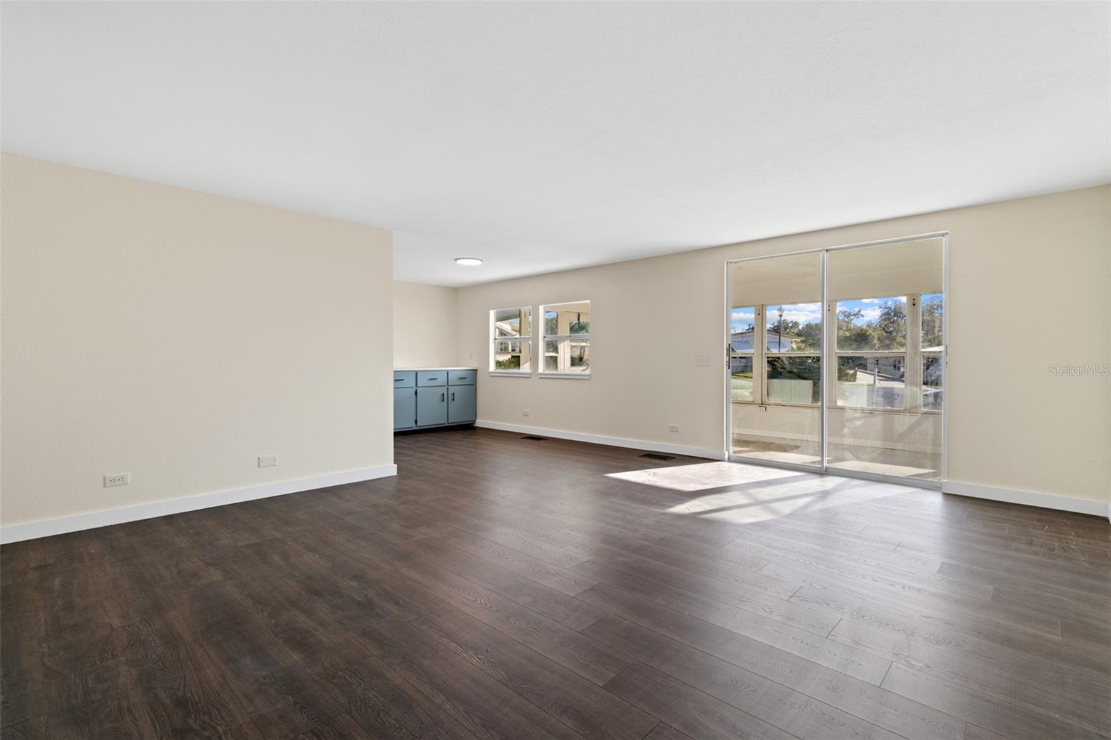 TRAVELERS REST - Residential