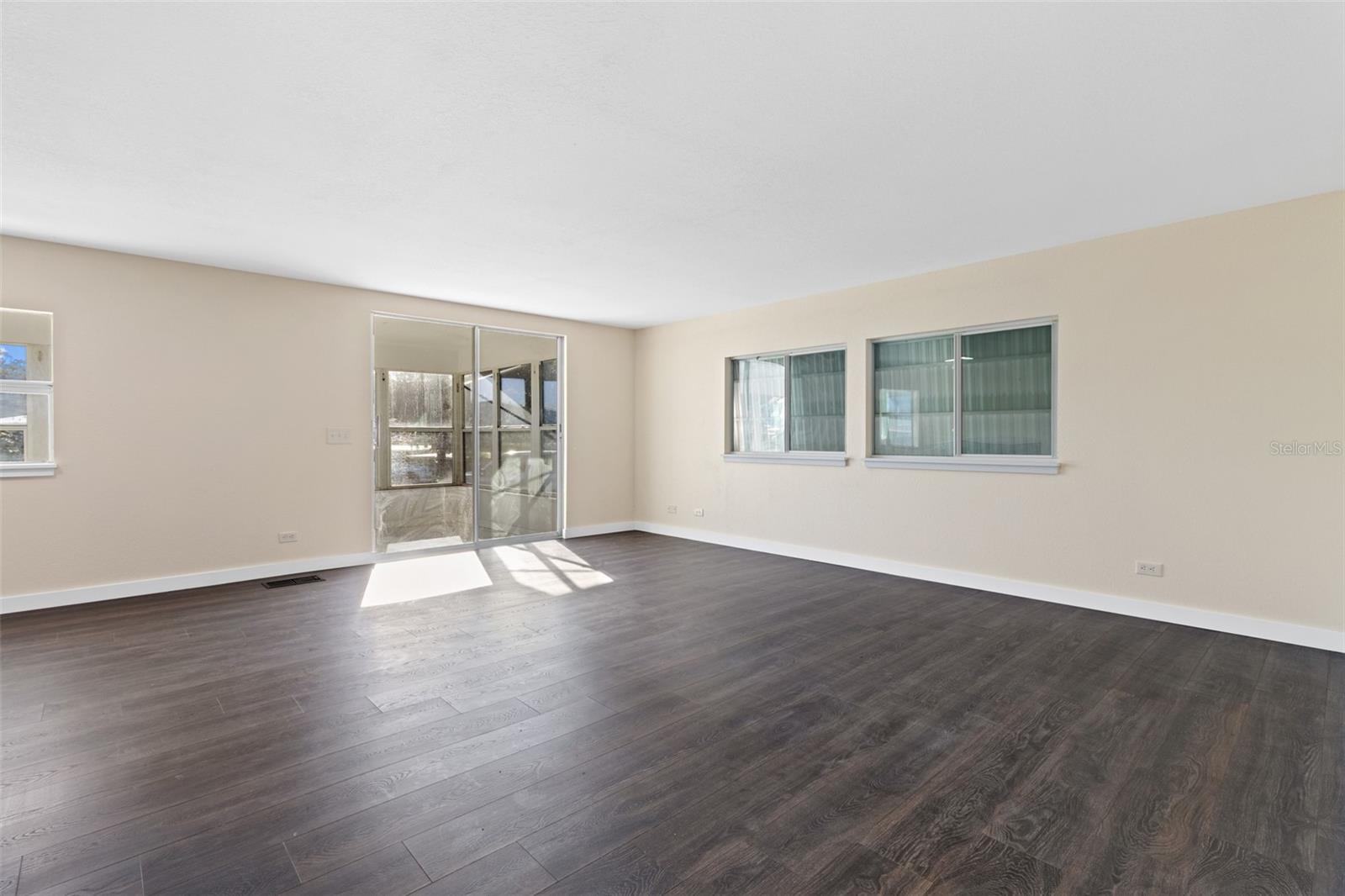 TRAVELERS REST - Residential