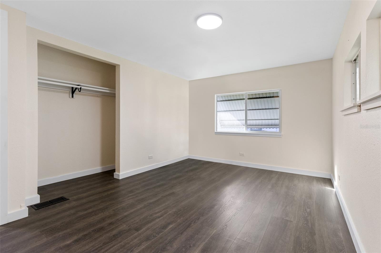 TRAVELERS REST - Residential