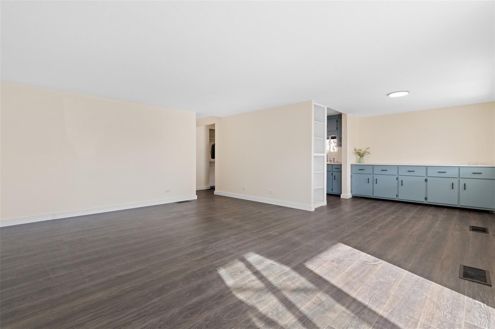 TRAVELERS REST - Residential