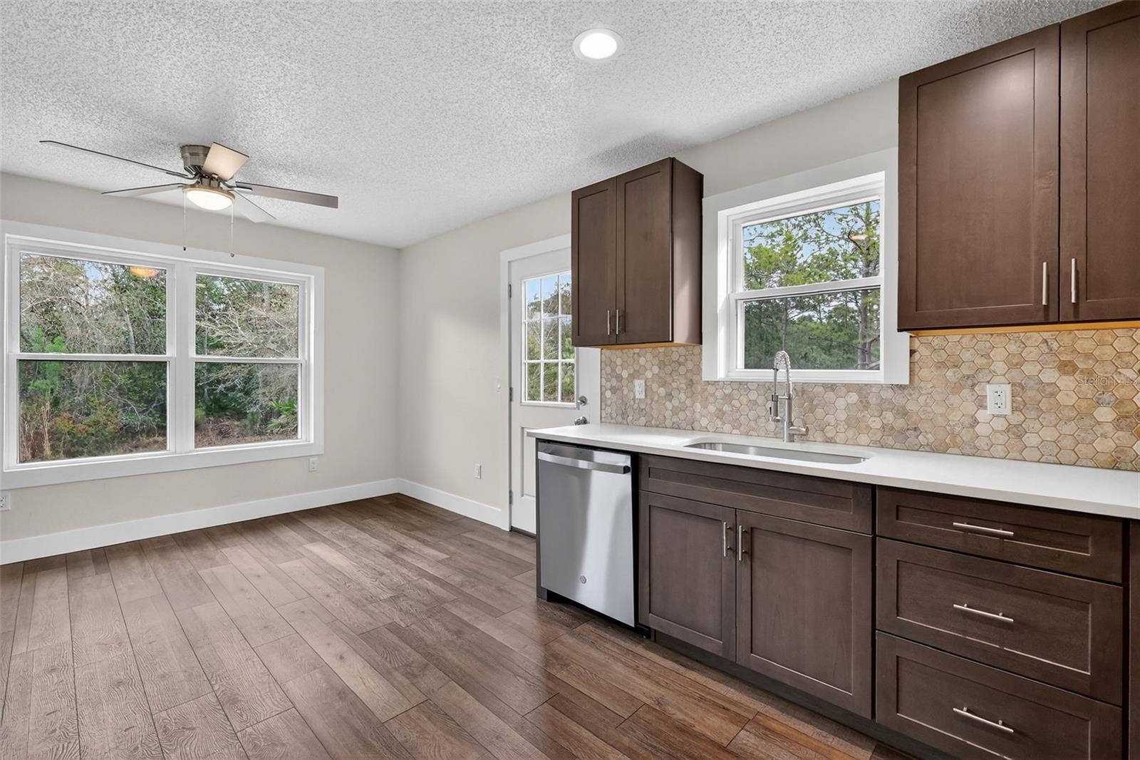 LUNGREN UNREC - Residential