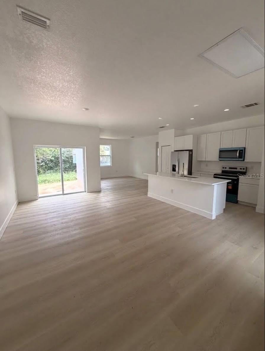 504 E RIVIERA STREET