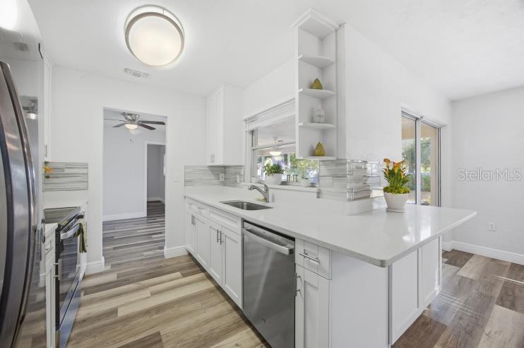 FOREST LAKES - Residential