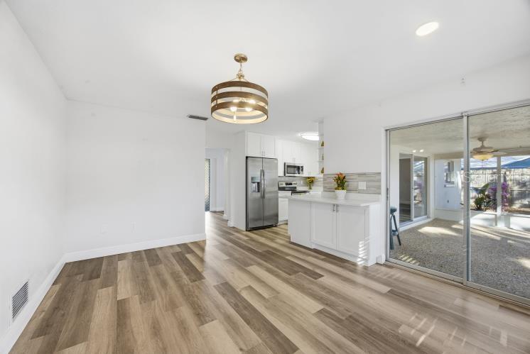 FOREST LAKES - Residential