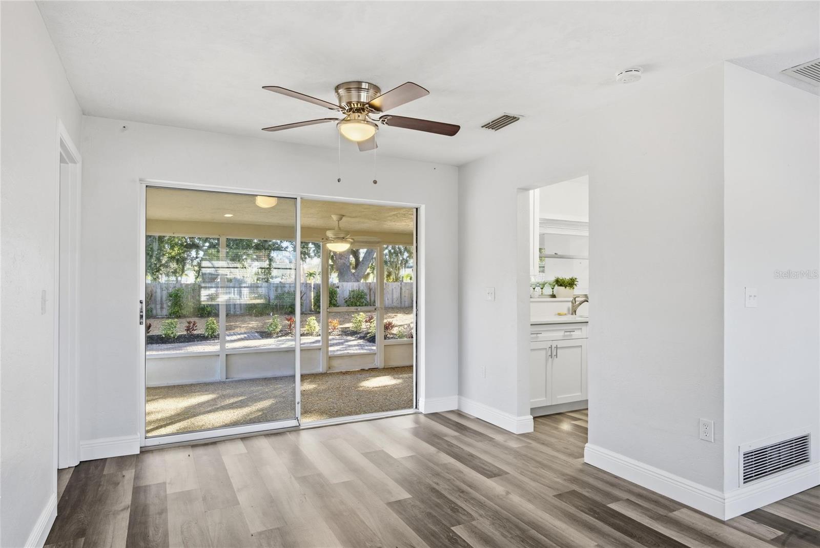 FOREST LAKES - Residential