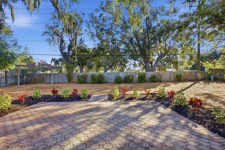 FOREST LAKES - Residential