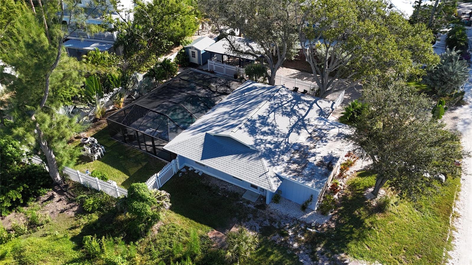 SLEEPY LAGOON - Residential